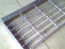 网格栅，楼梯踏步板，焊接格栅板，防滑钢格板，镀锌钢格板厂