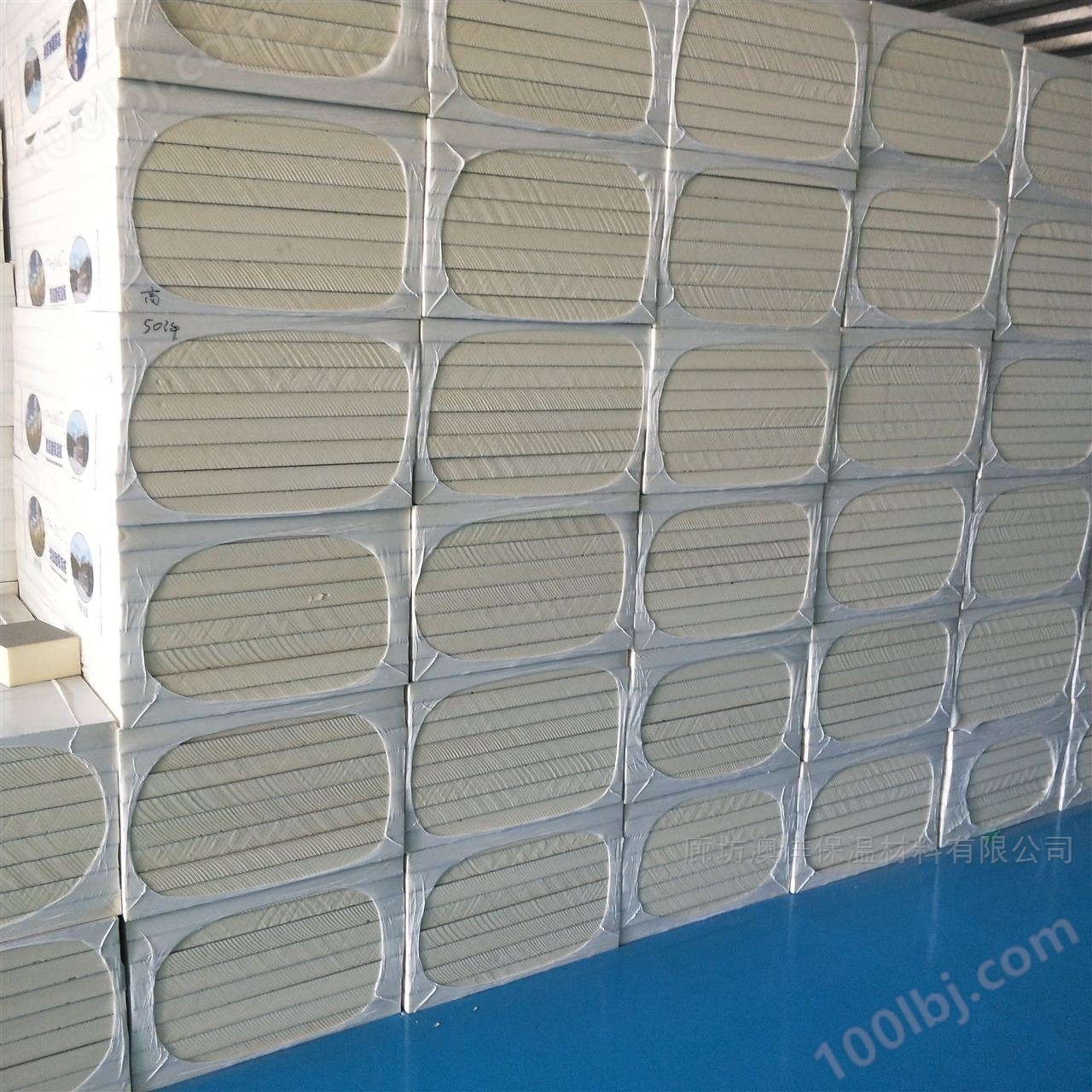 外墙聚氨酯保温板生产